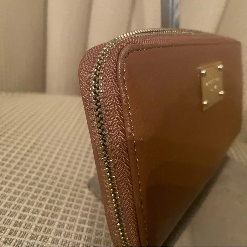 Brown Leather Wallet - Picture 5 of 8